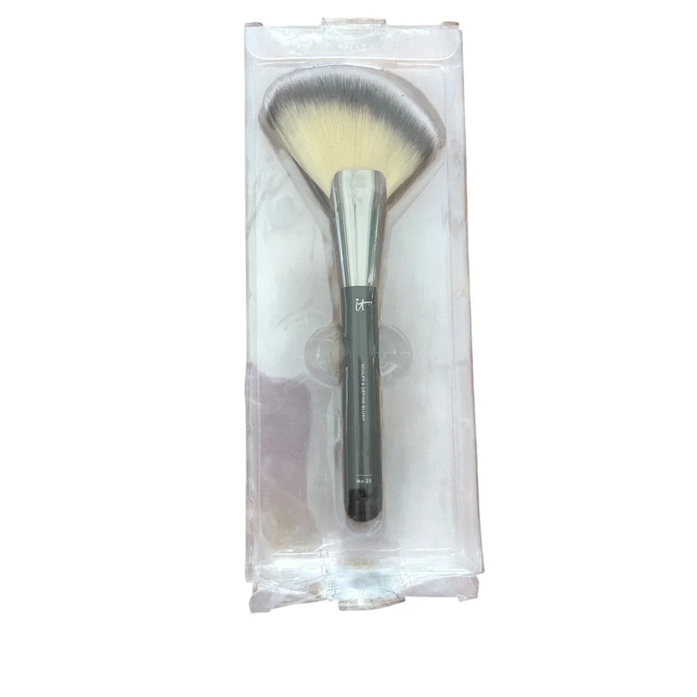IT‎ Cosmetics Heavenly Luxe Sculpt & Define Blush Brush No 25 Makeup Tool New